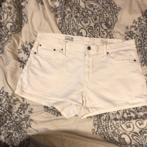 GAP Pants - Gap shorts